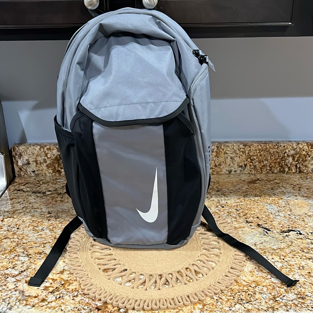 Nike backpack like new no wear and tear no rips